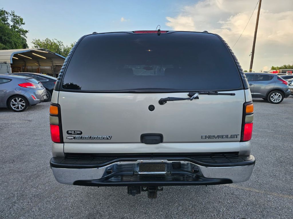 2005 Chevrolet Suburban Image 6