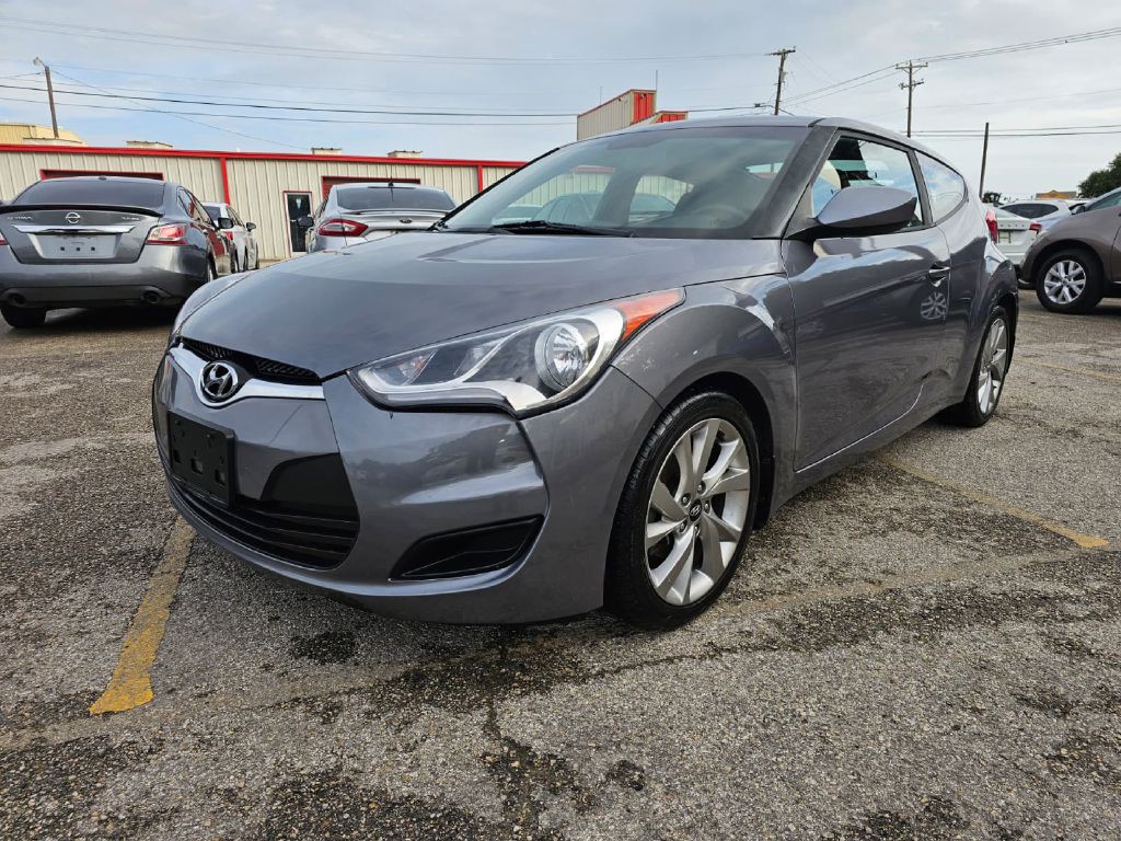 2016 Hyundai Veloster Image 3
