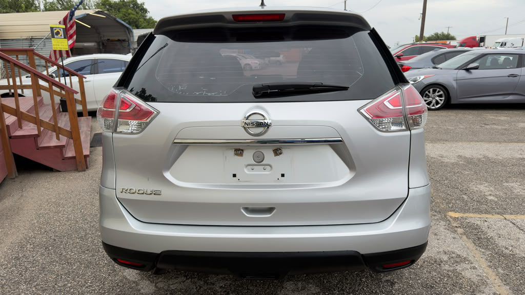 2016 Nissan Rogue Image 4