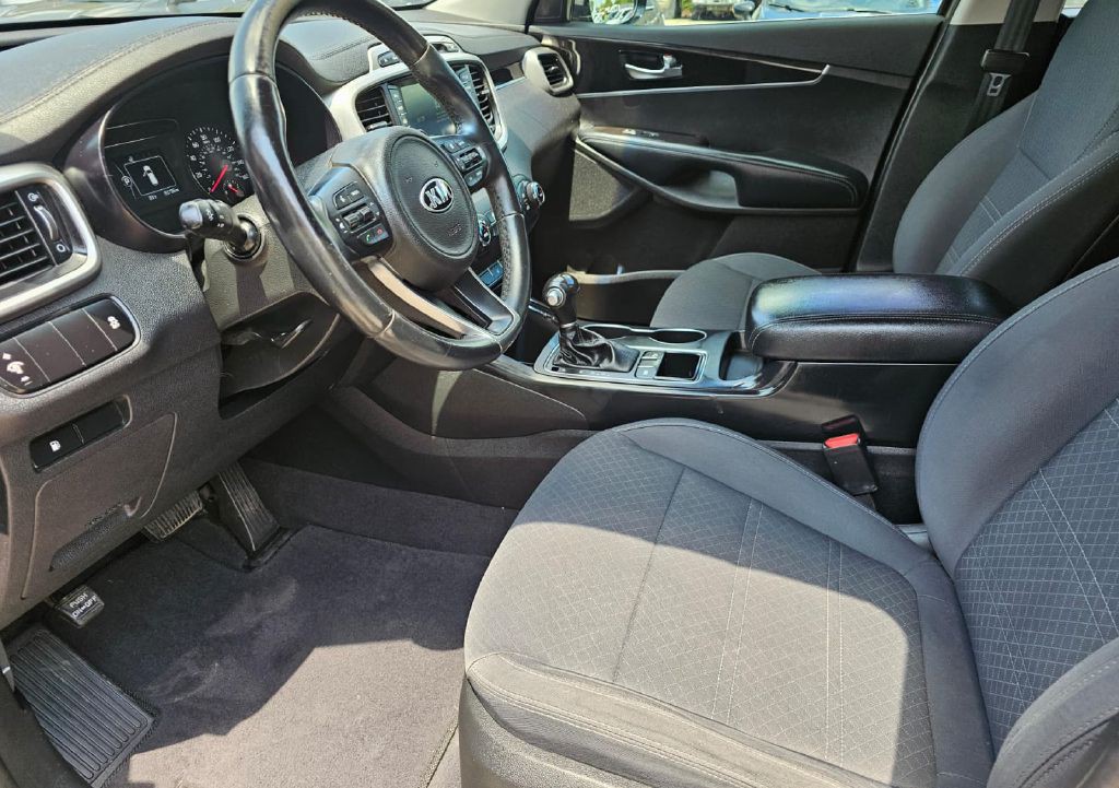 2018 Kia Sorento Image 7