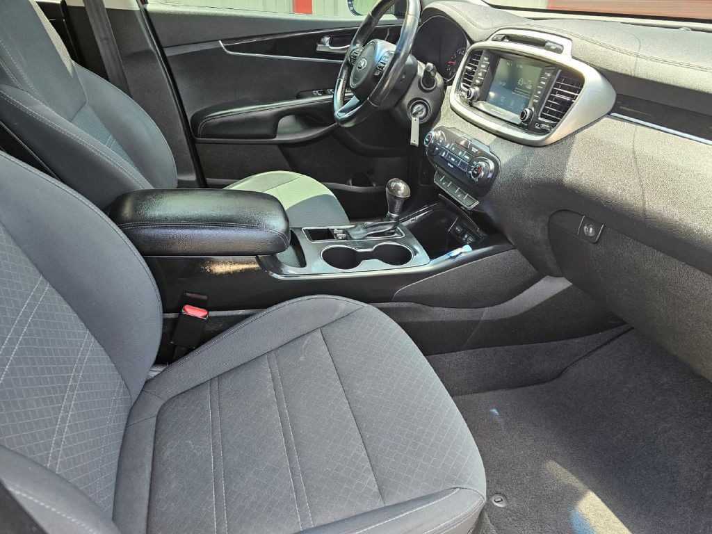 2018 Kia Sorento Image 11