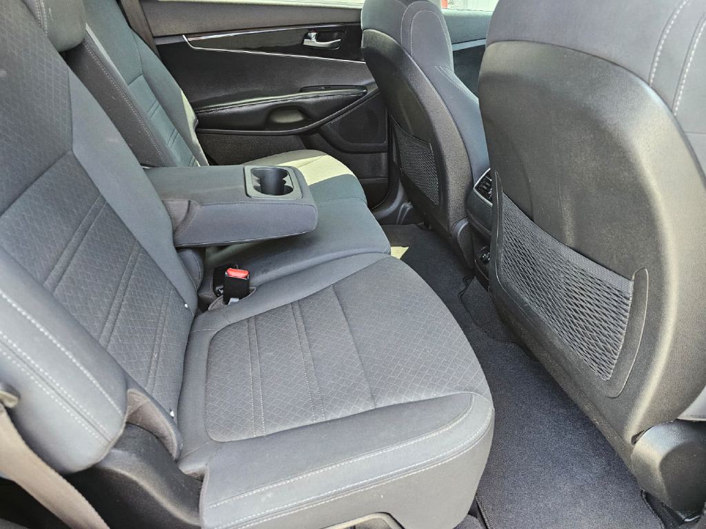 2018 Kia Sorento Image 12