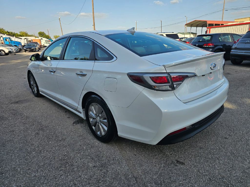 2017 Hyundai Sonata Image 5