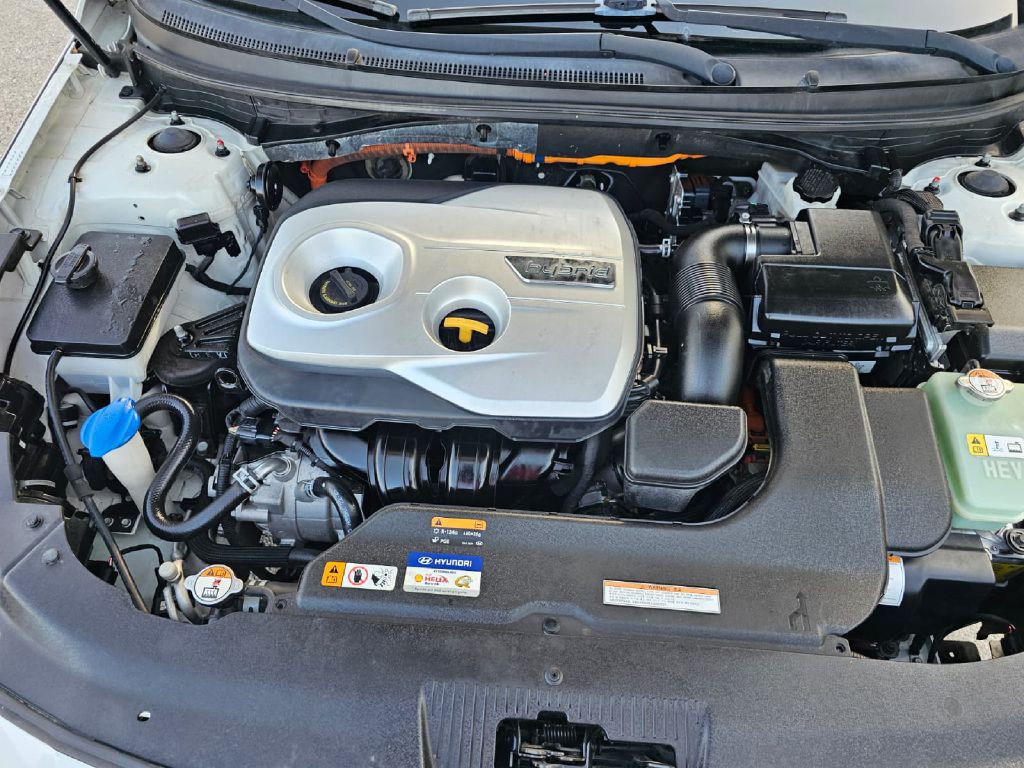 2017 Hyundai Sonata Image 16