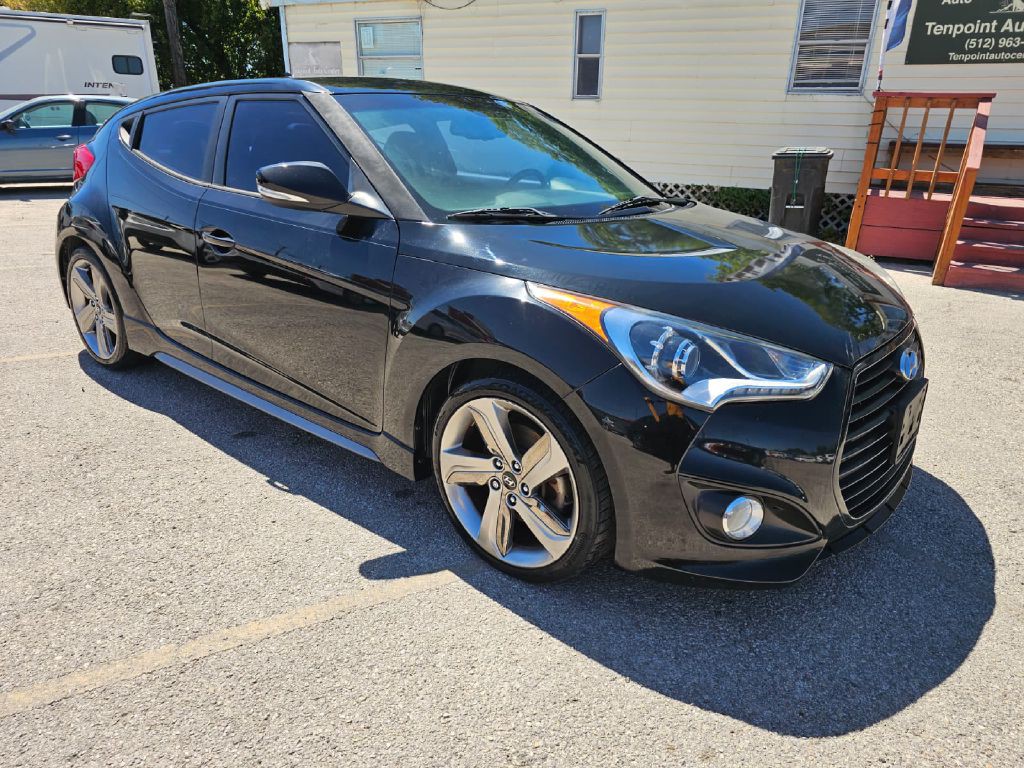 2014 Hyundai Veloster Image 2