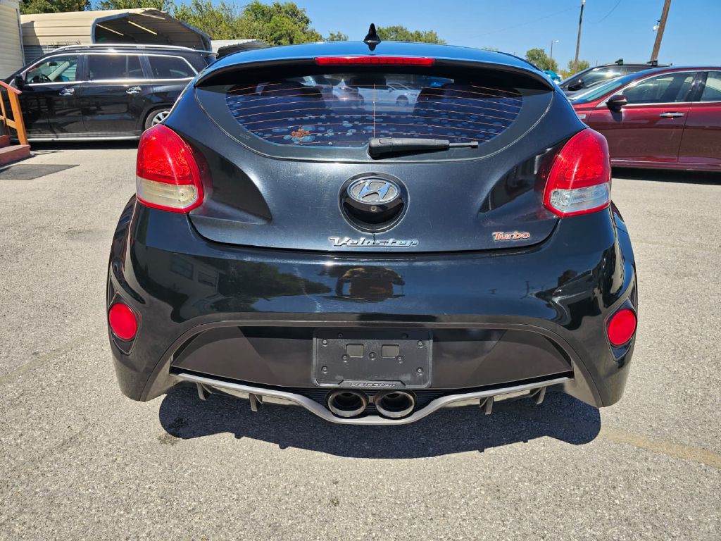 2014 Hyundai Veloster Image 4