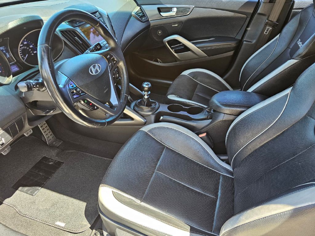 2014 Hyundai Veloster Image 13