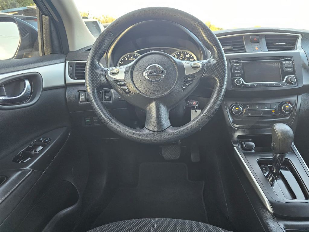 2018 Nissan Sentra Image 9
