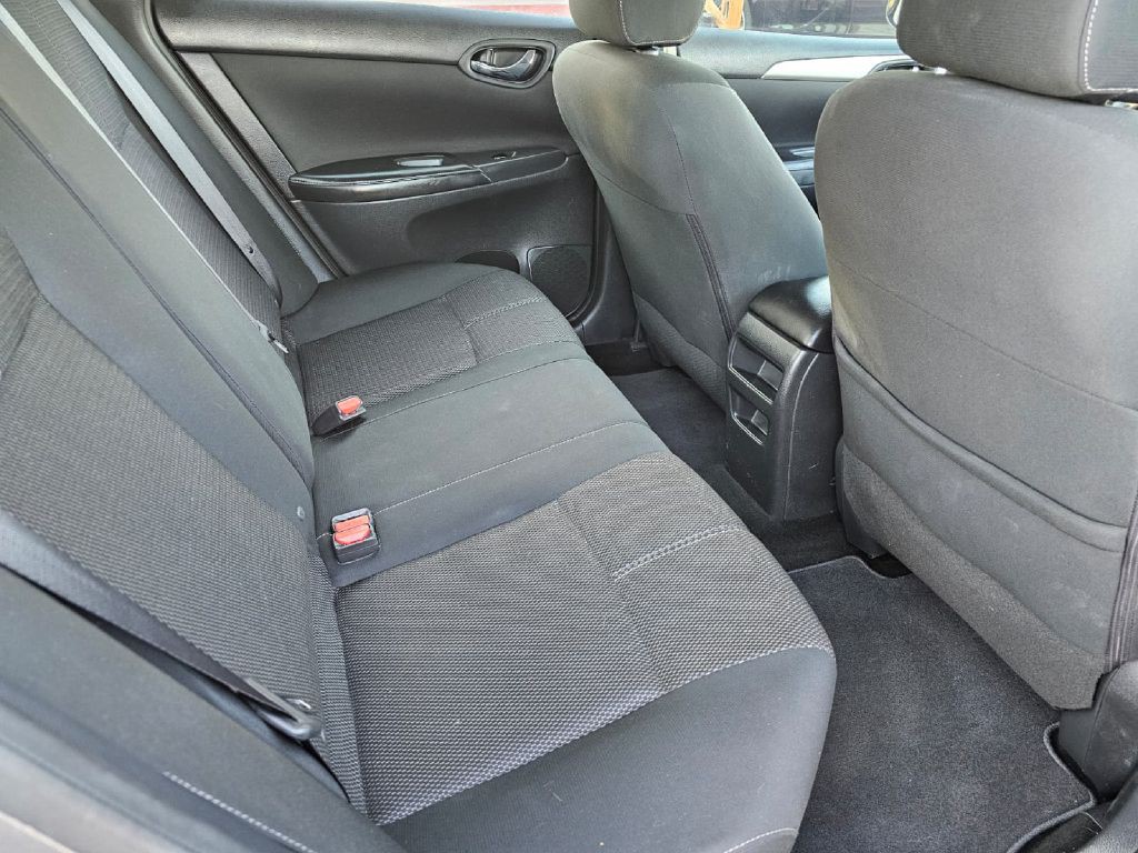 2018 Nissan Sentra Image 15