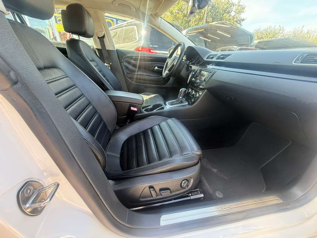 2013 Volkswagen CC Image 14