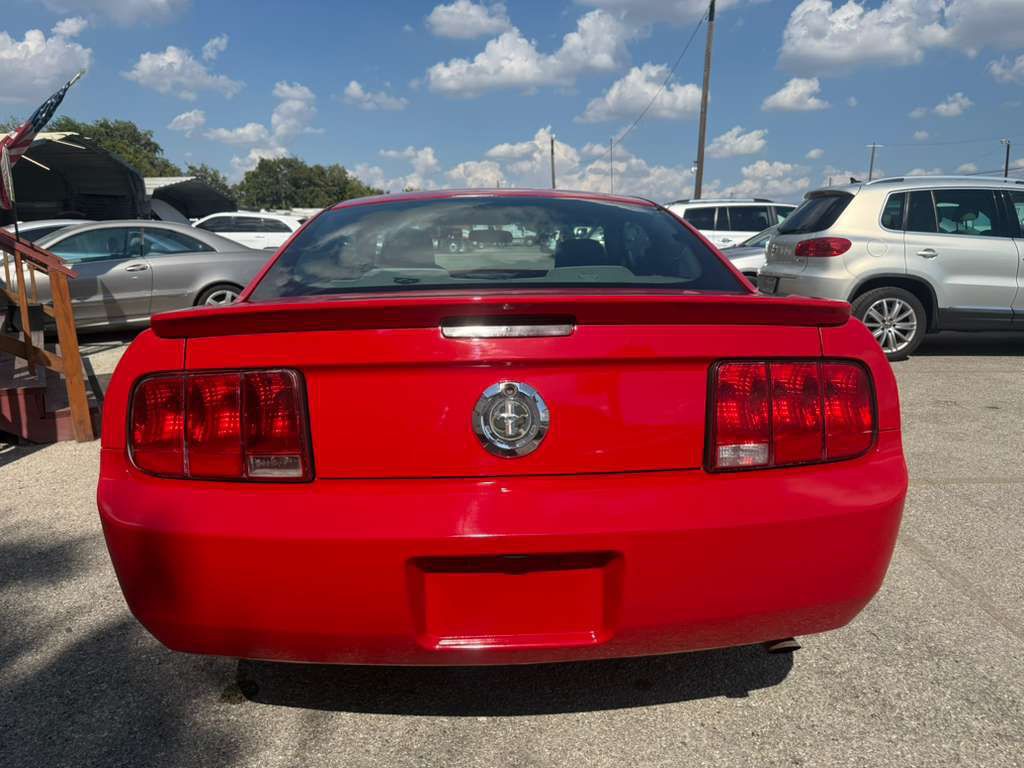 2009 Ford Mustang Image 4