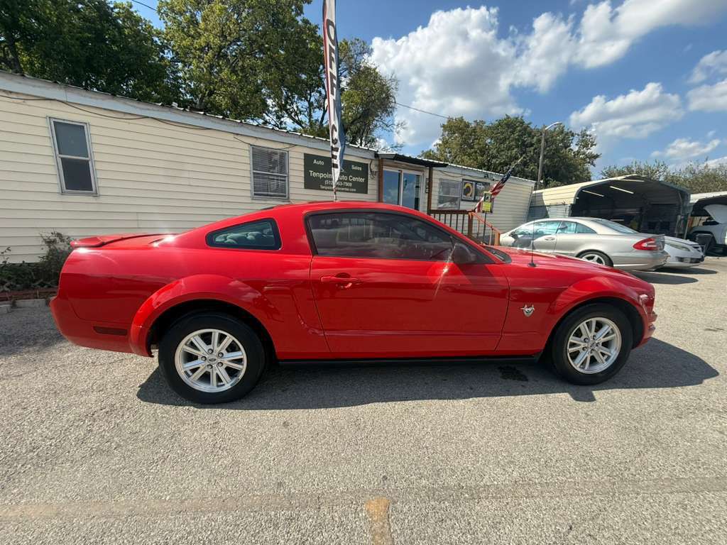 2009 Ford Mustang Image 7