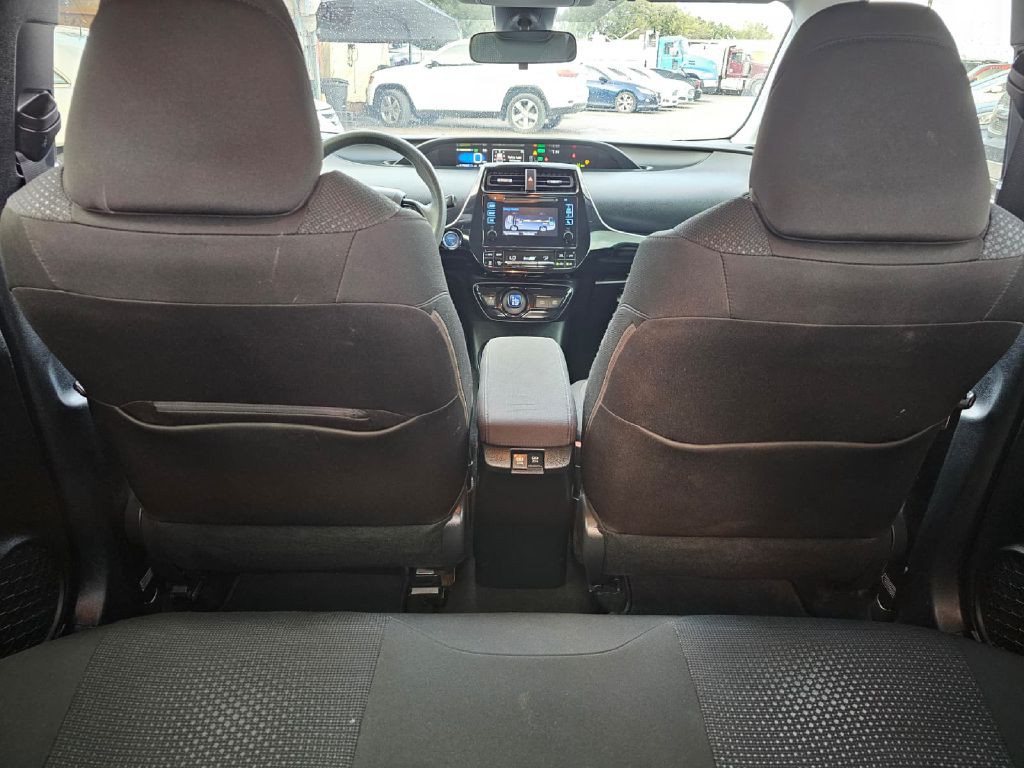 2019 Toyota Prius Image 11
