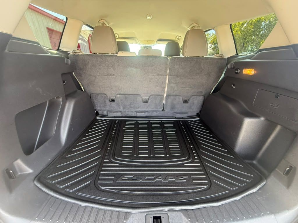 2015 Ford Escape Image 16