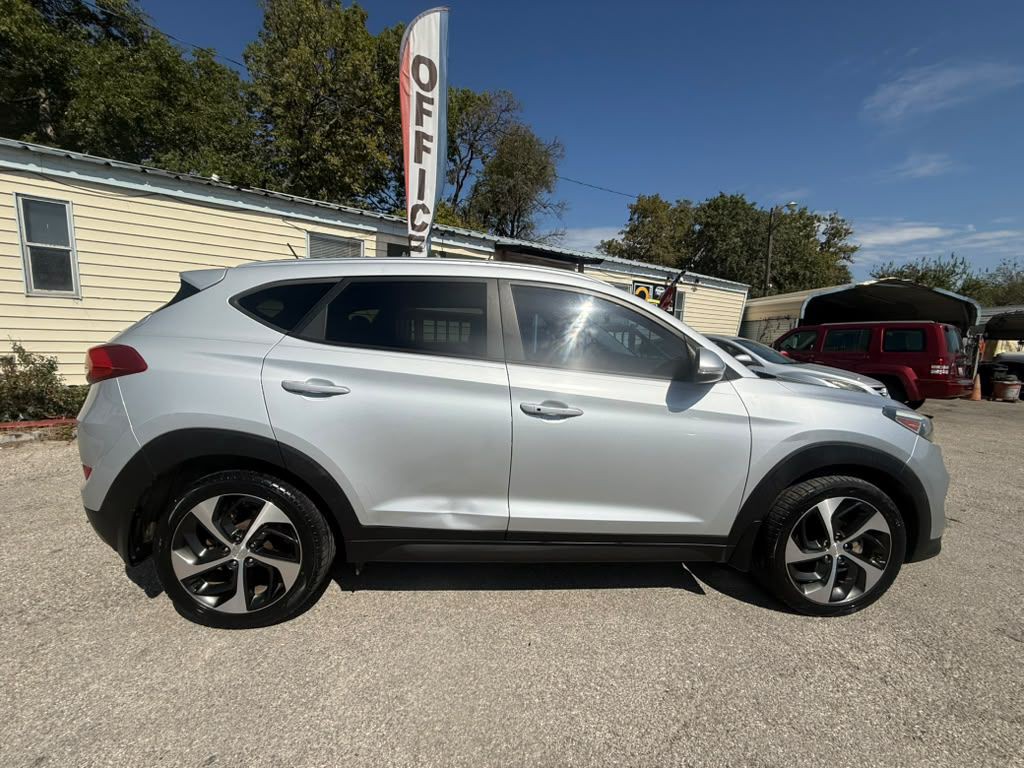 2016 Hyundai Tucson Image 7