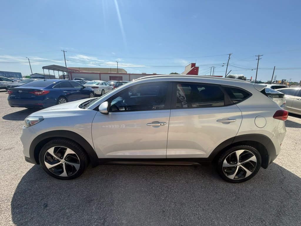 2016 Hyundai Tucson Image 8