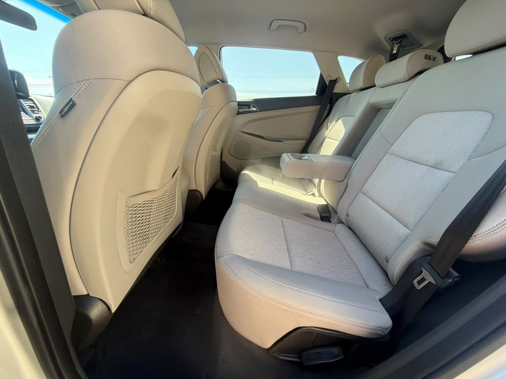 2016 Hyundai Tucson Image 12