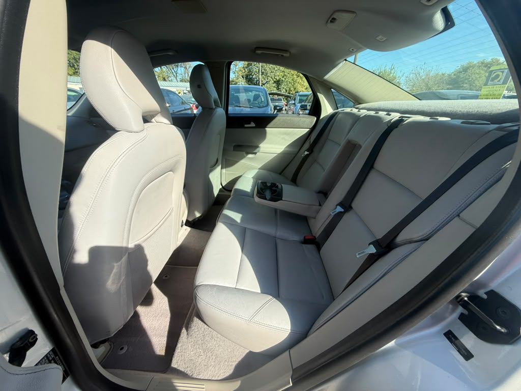2008 Volvo S40 Image 12