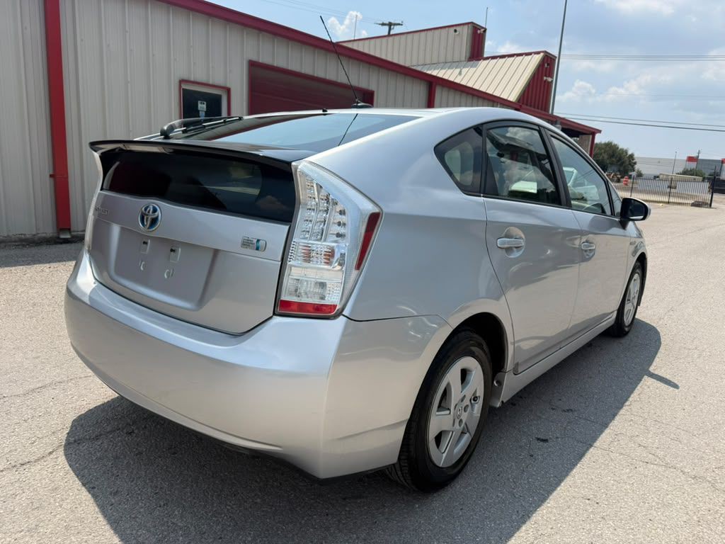 2010 Toyota Prius Image 8