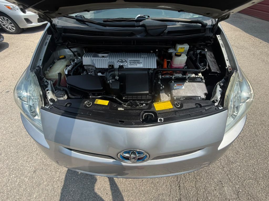 2010 Toyota Prius Image 17