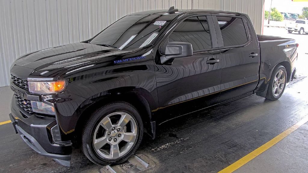 2019 Chevrolet Silverado 1500 Image 1