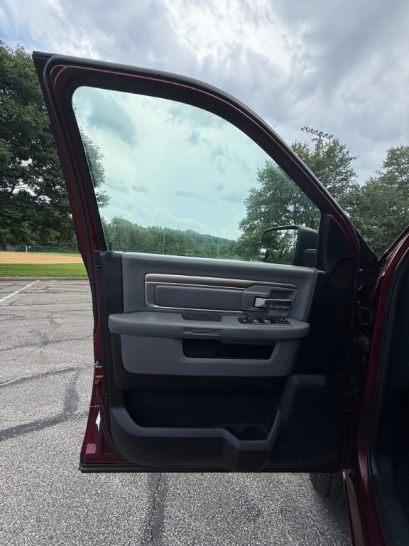2017 RAM 1500 Image 14
