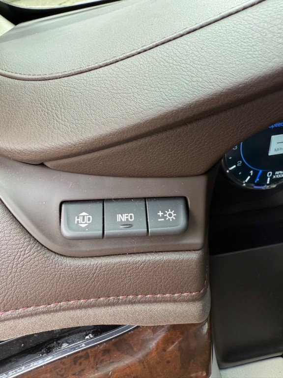 2017 Cadillac Escalade Image 12