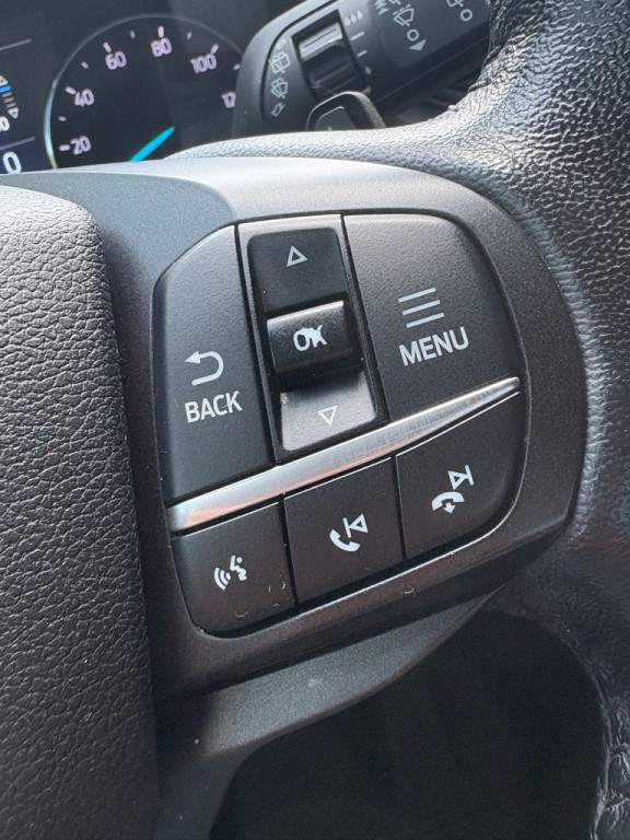 2020 Ford Explorer Image 7