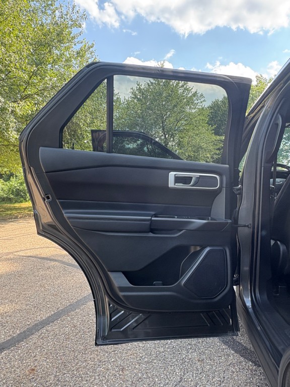 2020 Ford Explorer Image 15