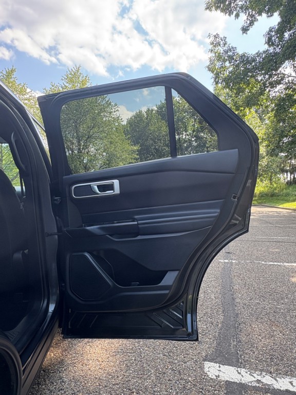 2020 Ford Explorer Image 22