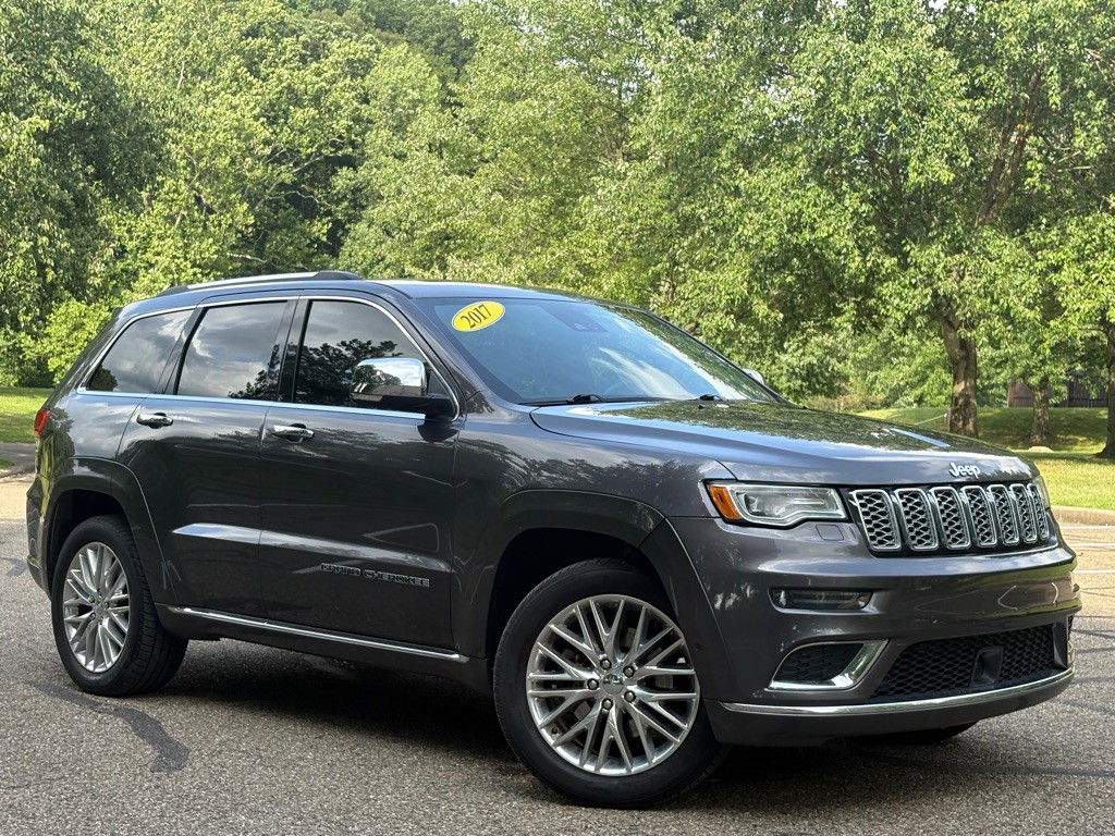 2017 Jeep Grand Cherokee Image 2