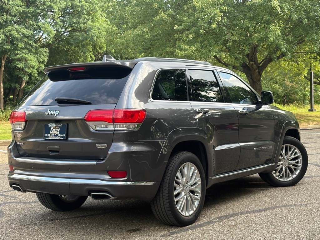 2017 Jeep Grand Cherokee Image 3