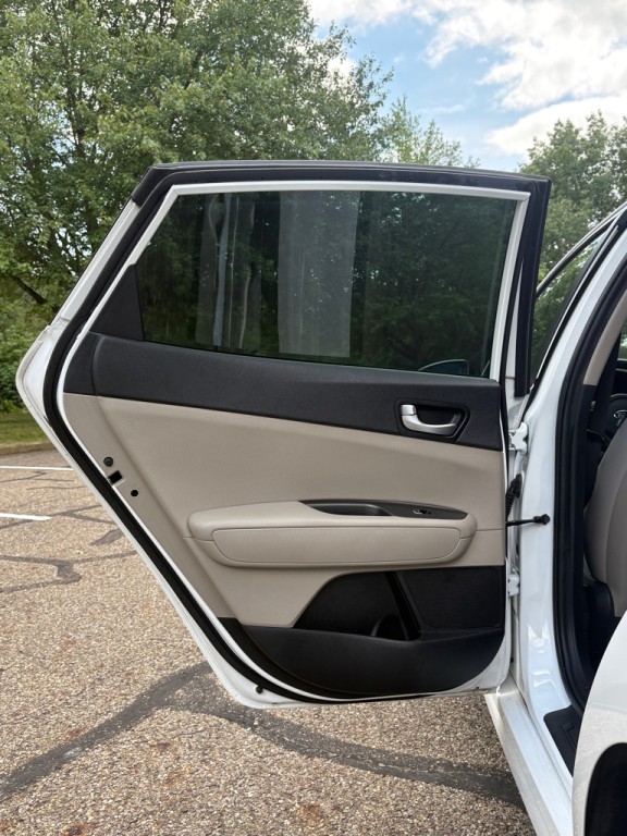 2016 Kia Optima Image 16