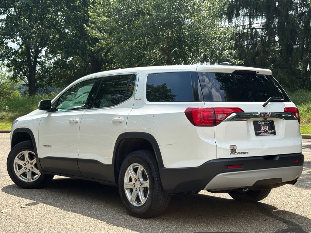 2018 GMC Acadia Image 4