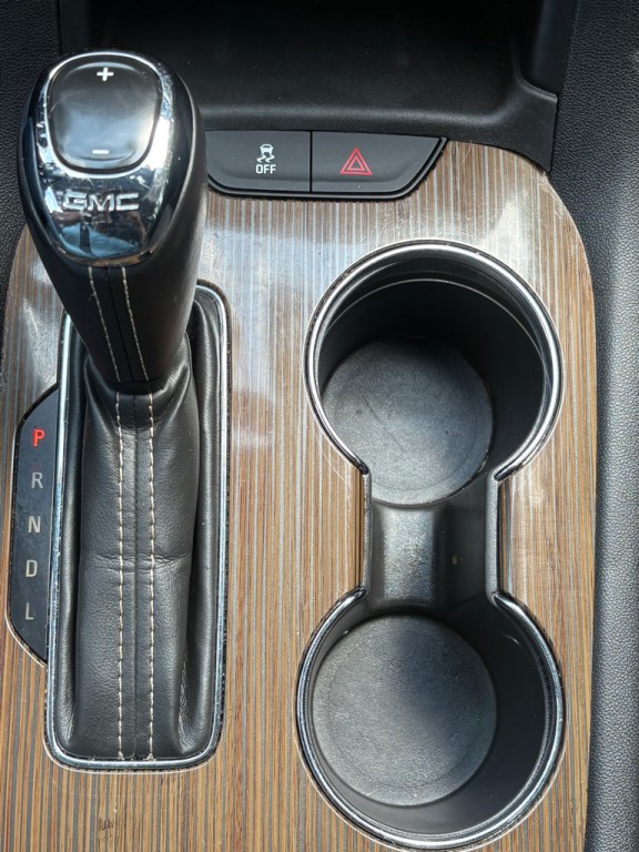 2018 GMC Acadia Image 8