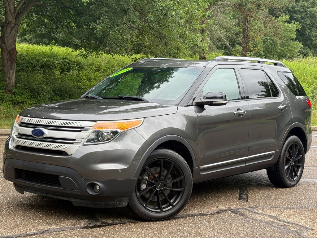 2015 Ford Explorer Image 2