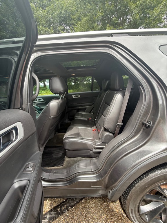 2015 Ford Explorer Image 15