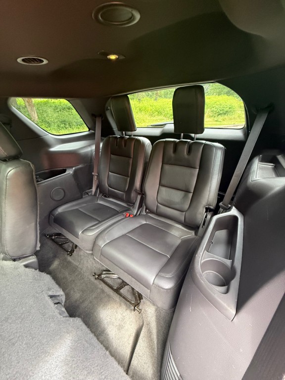 2015 Ford Explorer Image 18