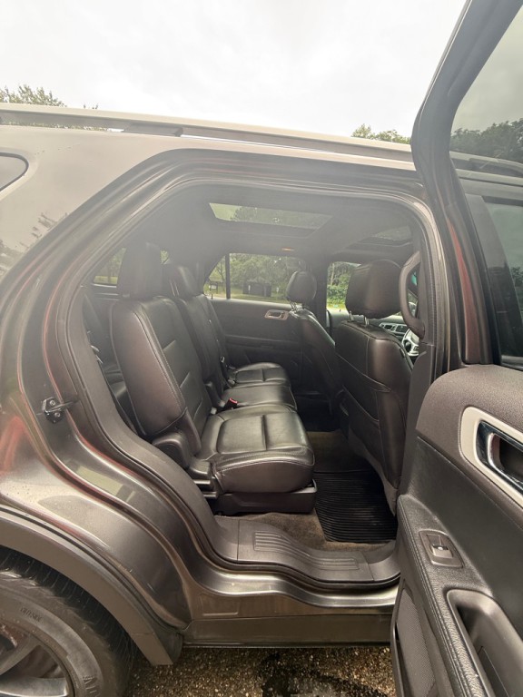 2015 Ford Explorer Image 21