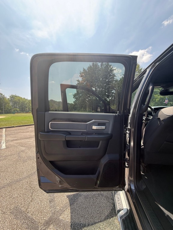 2022 RAM 2500 Image 15