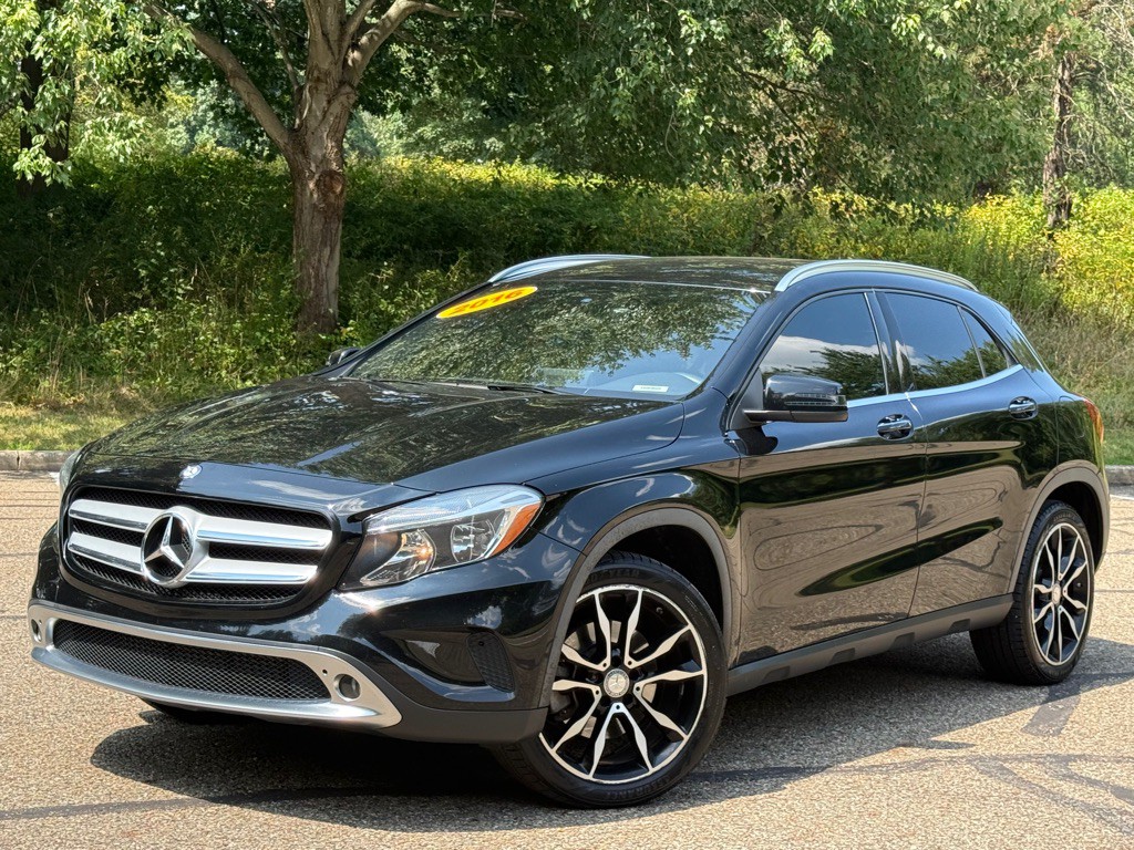 2016 Mercedes-Benz GLA-Class Image 2