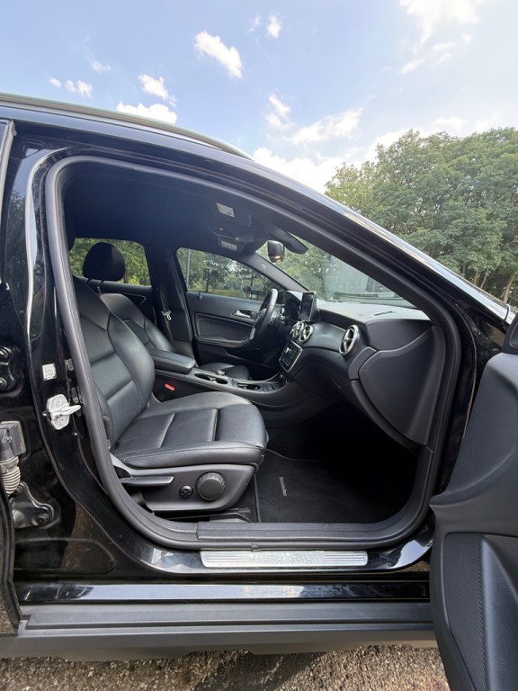 2016 Mercedes-Benz GLA-Class Image 19