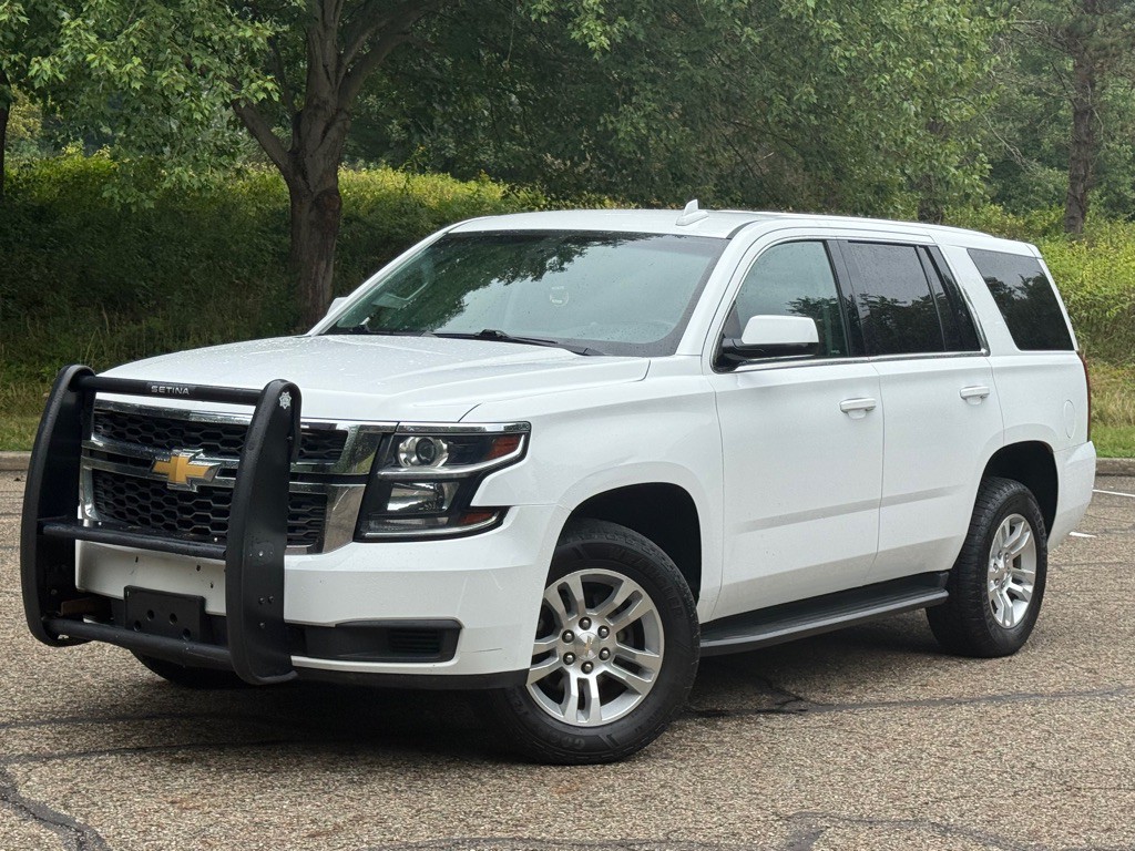 2017 Chevrolet Tahoe Image 2