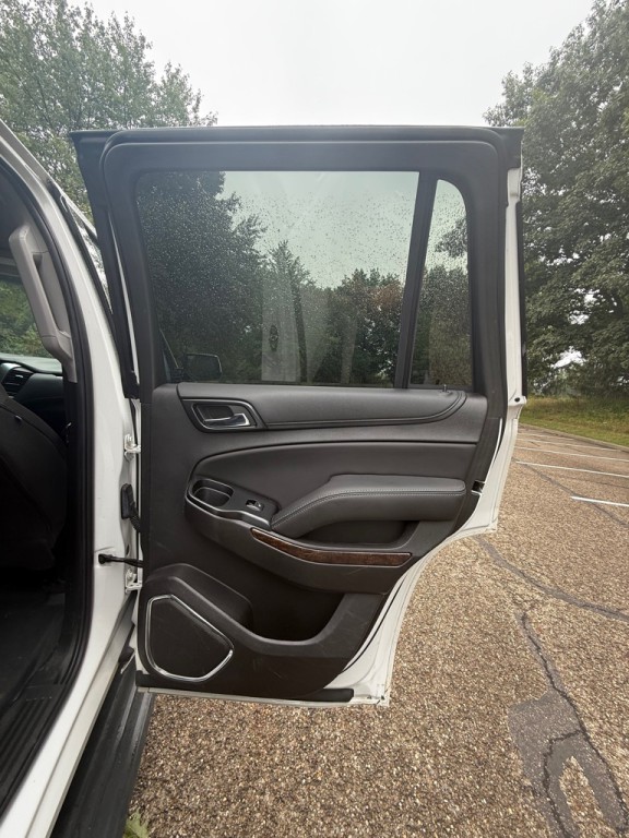 2017 Chevrolet Tahoe Image 17