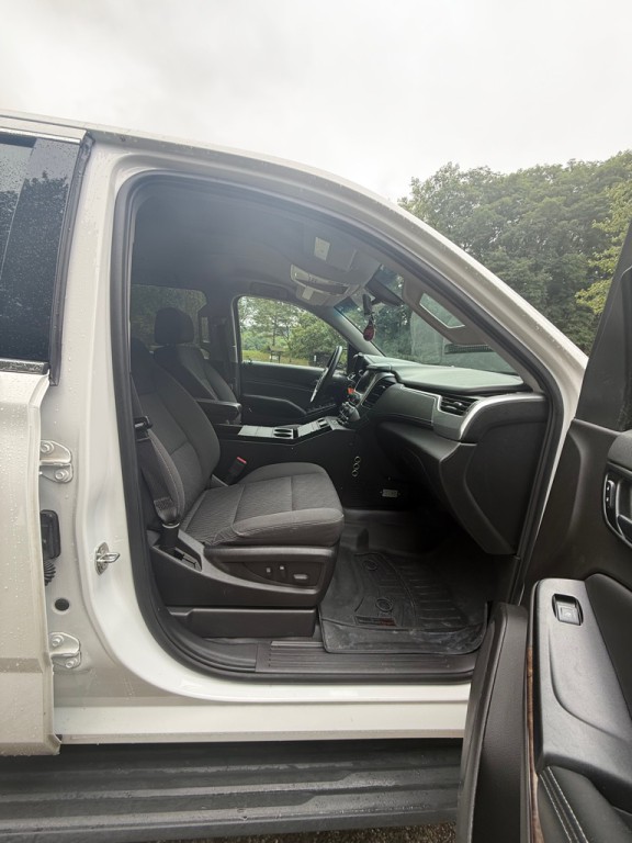 2017 Chevrolet Tahoe Image 18