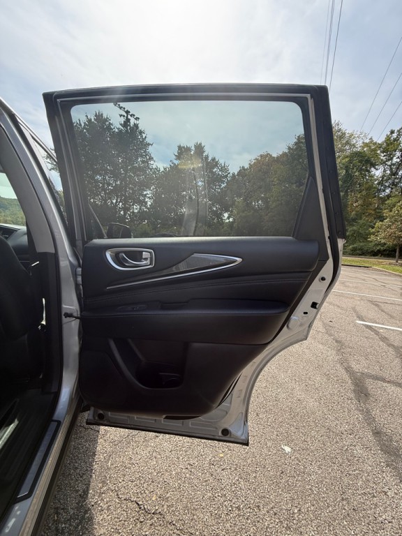 2018 INFINITI QX60 Image 19