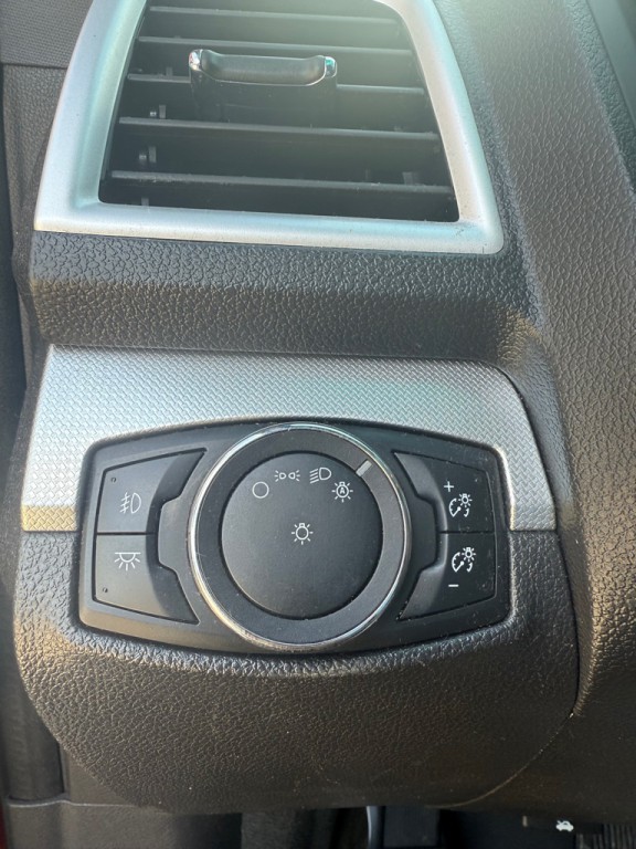 2015 Ford Explorer Image 11