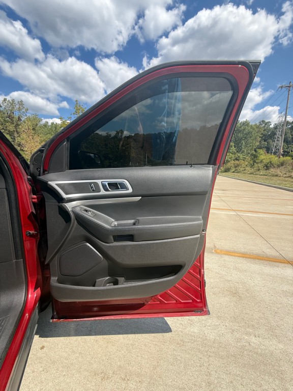 2015 Ford Explorer Image 20