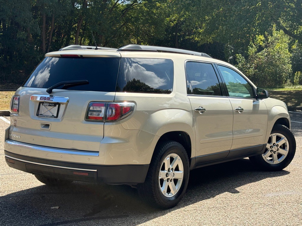 2014 GMC Acadia Image 4