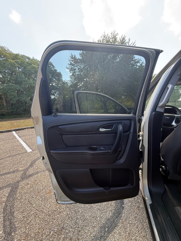 2014 GMC Acadia Image 15
